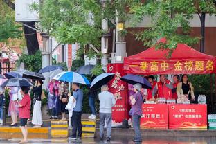 雷特吉：很高兴赢得这场艰难的比赛，我会继续脚踏实地努力工作